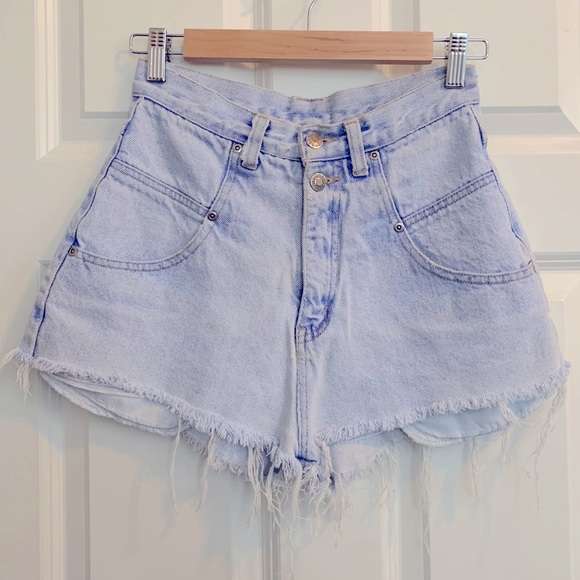 Rainbow Sequin Vintage Shorts 🌈 - Picture 2 of 4